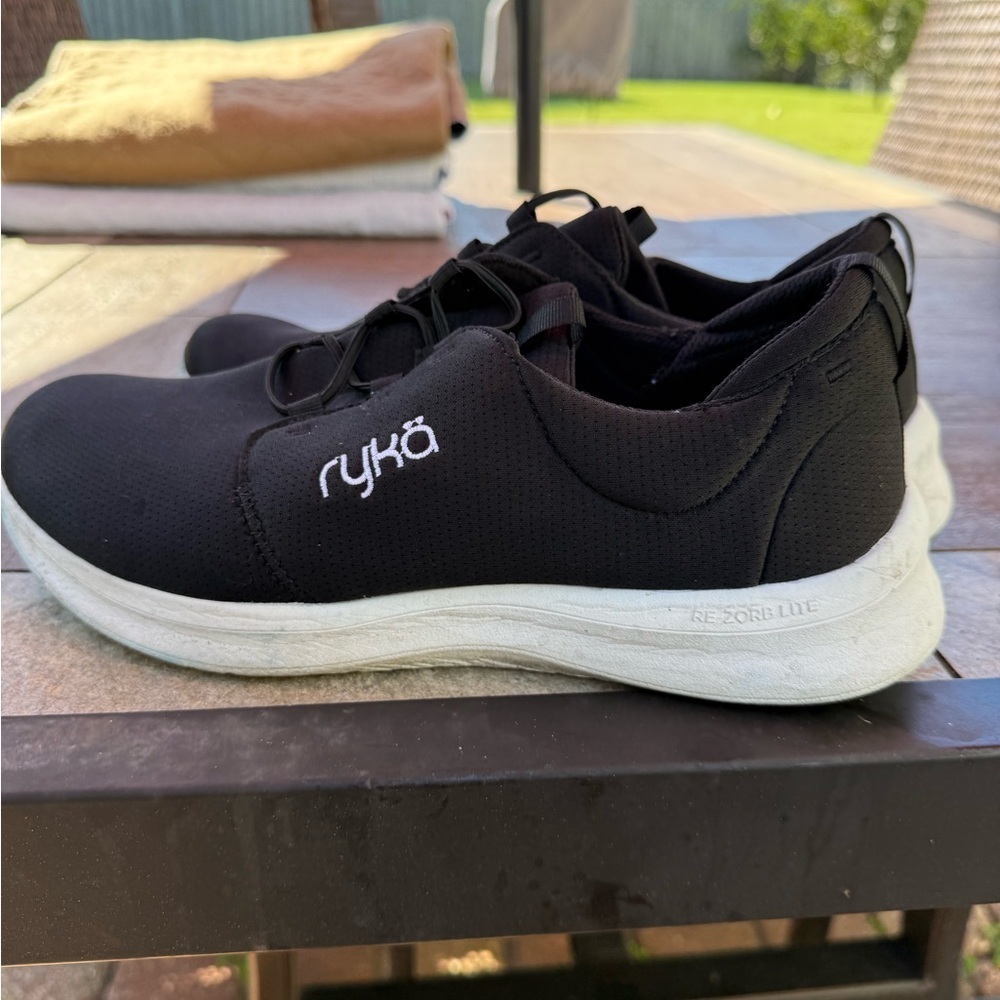 RYKA RENEW RECOVERY sneaker, black-and-white excellent condition size 11 - Picture 6 of 11
